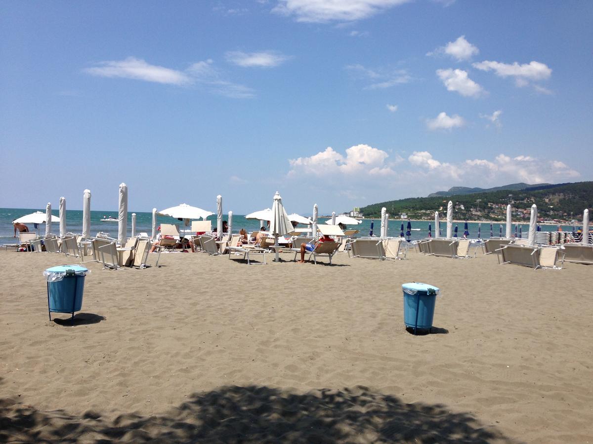 Hotel Alba Shëngjin 외부 사진